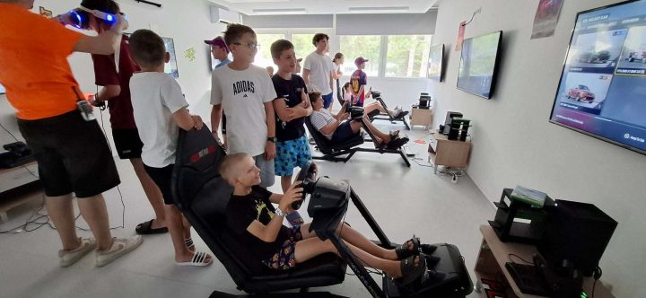 ZÁNKÁN TÁBOROZTAK A PETŐFI KULTÚRKÖR TAGJAI