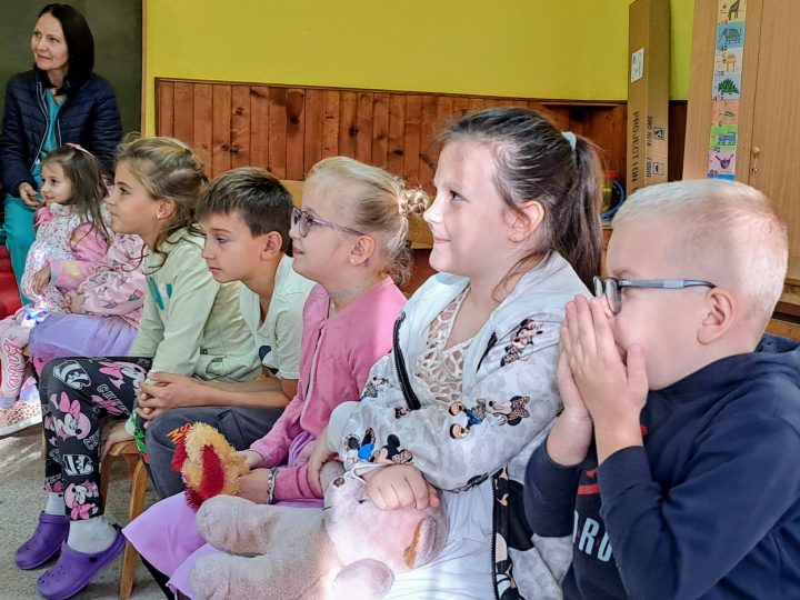 GYERMEKHÉT-Színes programok